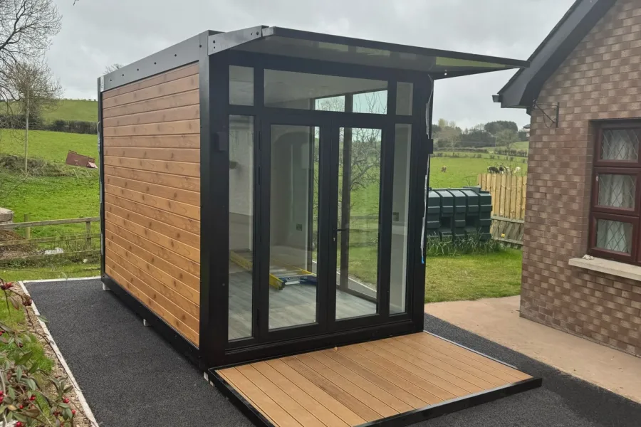 14x8ft garden room in home setting